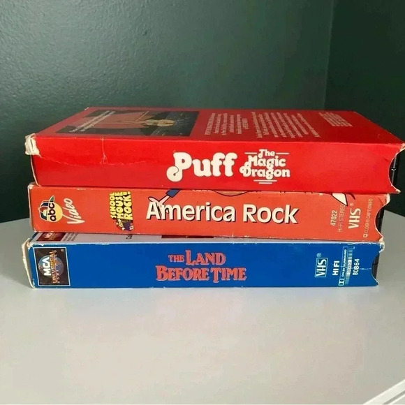 Vintage VHS Tapes Land Before Time, School House Rocks and Puff the Magi… - Picture 2 of 11